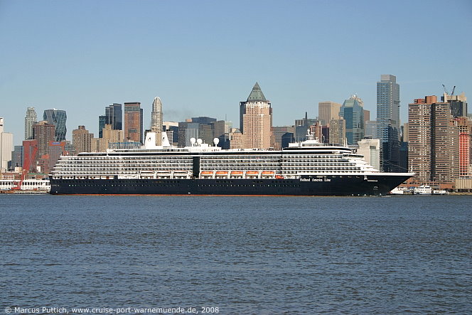 Das Kreuzfahrtschiff NOORDAM am 29. März 2008 in New York, NY (USA).