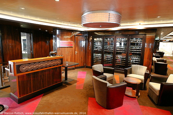 Kreuzfahrtschiff NORWEGIAN GETAWAY: Eingangsbereich zum Restaurant Moderno Churrascaria und Cagney's Steakhouse auf Deck 08.
