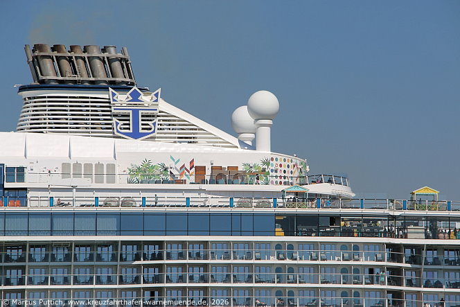 Das Kreuzfahrtschiff ODYSSEY OF THE SEAS von der Kreuzfahrtreederei Royal Caribbean International am 26. Juni 2026 in Civitavecchia (Italien).