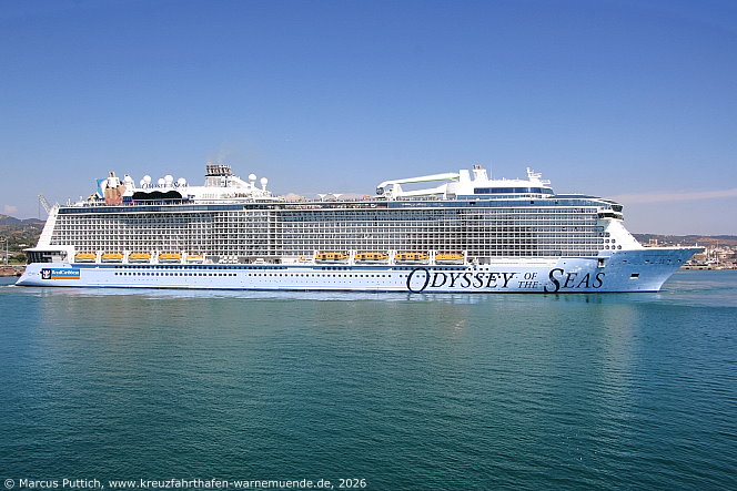 Das Kreuzfahrtschiff ODYSSEY OF THE SEAS von der Kreuzfahrtreederei Royal Caribbean International am 26. Juni 2026 in Civitavecchia (Italien).