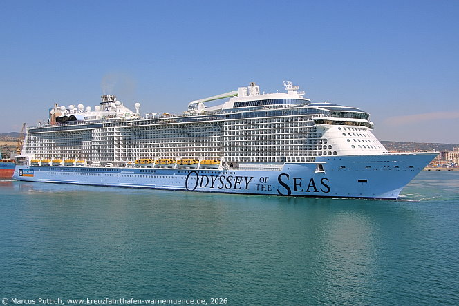Das Kreuzfahrtschiff ODYSSEY OF THE SEAS von der Kreuzfahrtreederei Royal Caribbean International am 26. Juni 2026 in Civitavecchia (Italien).