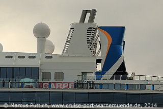 Das Kreuzfahrtschiff QUANTUM OF THE SEAS von der Kreuzfahrtreederei Royal Caribbean International am 23. Oktober 2014 in Hamburg (Deutschland).