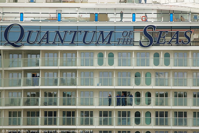 Das Kreuzfahrtschiff QUANTUM OF THE SEAS von der Kreuzfahrtreederei Royal Caribbean International am 23. Oktober 2014 in Hamburg (Deutschland).