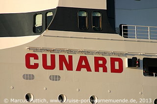 Das Kreuzfahrtschiff QUEEN MARY 2 am 24. August 2013 in Hamburg (Deutschland).