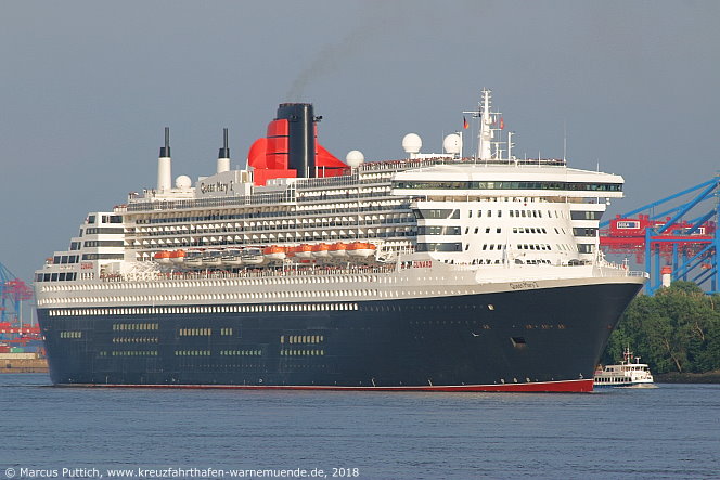 Das Kreuzfahrtschiff QUEEN MARY 2 am 27. Mai 2018 in Hamburg (Deutschland).