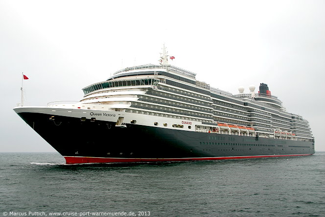 Das Kreuzfahrtschiff QUEEN VICTORIA am 11. Juni 2013 im Kreuzfahrthafen Warnemünde in der Hansestadt Rostock (Erstanlauf).