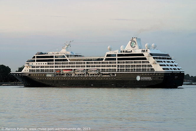 Das Kreuzfahrtschiff AZAMARA QUEST am 07. August 2013 in Hamburg (Deutschland).