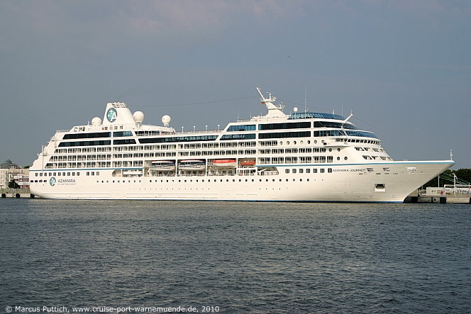 Kreuzfahrtschiff AZAMARA JOURNEY am 02. Juli 2010 im Kreuzfahrthafen Warnem&uuml;nde in der Hansestadt Rostock.