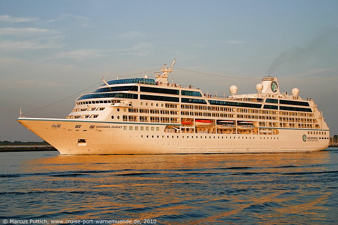 Kreuzfahrtschiff AZAMARA JOURNEY am 02. Juli 2010 im Kreuzfahrthafen Warnem&uuml;nde in der Hansestadt Rostock.