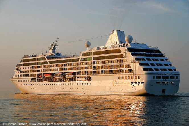 Kreuzfahrtschiff AZAMARA JOURNEY am 02. Juli 2010 im Kreuzfahrthafen Warnem&uuml;nde in der Hansestadt Rostock.