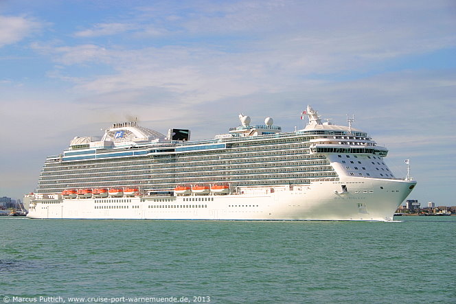 Das Kreuzfahrtschiff ROYAL PRINCESS am 14. Juni 2013 in Southampton (England).