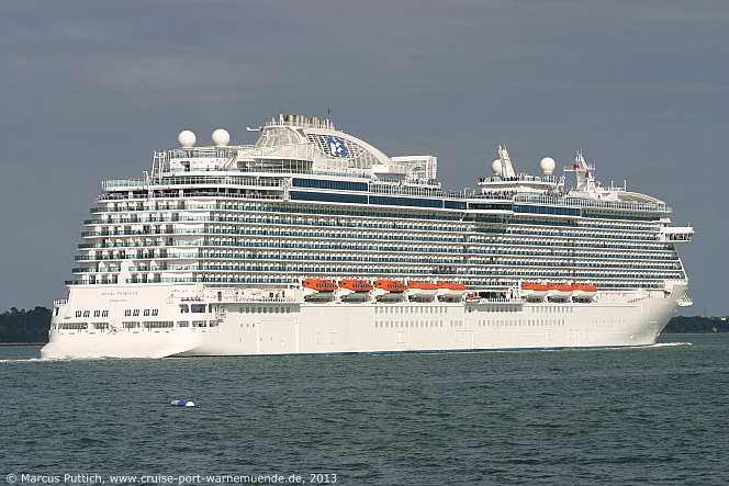 Das Kreuzfahrtschiff ROYAL PRINCESS am 14. Juni 2013 in Southampton (England).