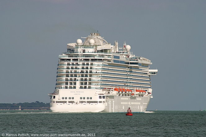 Das Kreuzfahrtschiff ROYAL PRINCESS am 14. Juni 2013 in Southampton (England).
