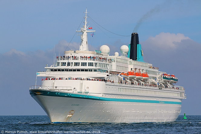 Das Kreuzfahrtschiff ALBATROS am 09. August 2019 im Kreuzfahrthafen Warnem&uuml;nde in der Hansestadt Rostock.