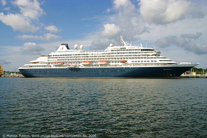 Das Kreuzfahrtschiff PRINSENDAM am 05. August 2005 im Kreuzfahrthafen Warnem&uuml;nde in der Hansestadt Rostock.