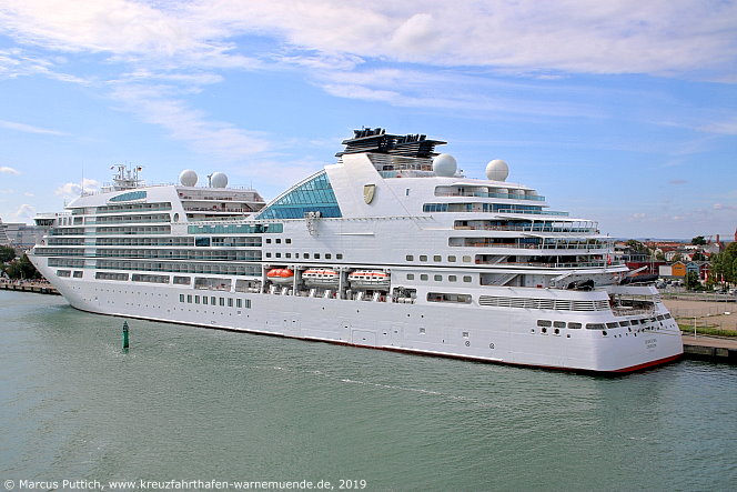 Das Kreuzfahrtschiff SEABOURN OVATION am 06. September 2019 im Kreuzfahrthafen Warnem&uuml;nde in der Hansestadt Rostock.