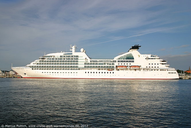 Das Kreuzfahrtschiff SEABOURN SOJOURN am 04. September 2012 im Kreuzfahrthafen Warnemünde in der Hansestadt Rostock.