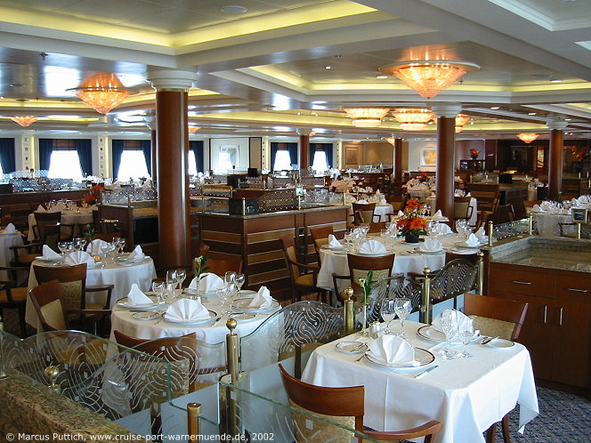 Kreuzfahrtschiff SILVER SHADOW: Das Restaurant auf Deck 4.