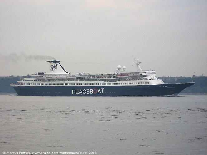 Das Kreuzfahrtschiff CLIPPER PACIFIC am 17. Juli 2008 in New York, NY (USA).