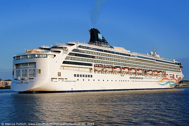 Das Kreuzfahrtschiff NORWEGIAN SPIRIT am 08. August 2019 im Kreuzfahrthafen Warnemünde in der Hansestadt Rostock.