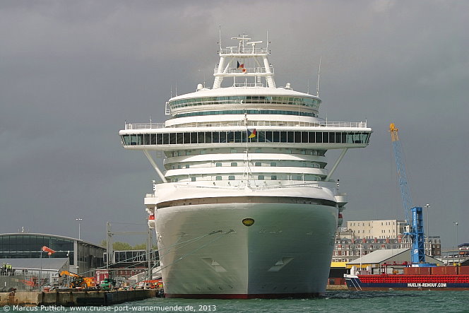 Das Kreuzfahrtschiff VENTURA am 15. Juni 2013 in Southampton (England).