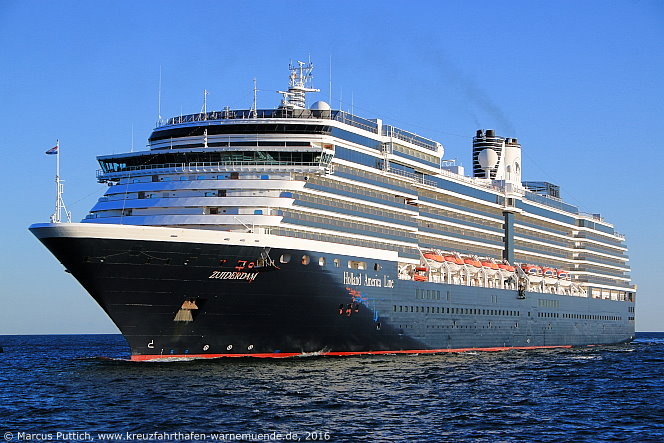 Das Kreuzfahrtschiff ZUIDERDAM am 11. Juni 2016 im Kreuzfahrthafen Warnem&uuml;nde in der Hansestadt Rostock.