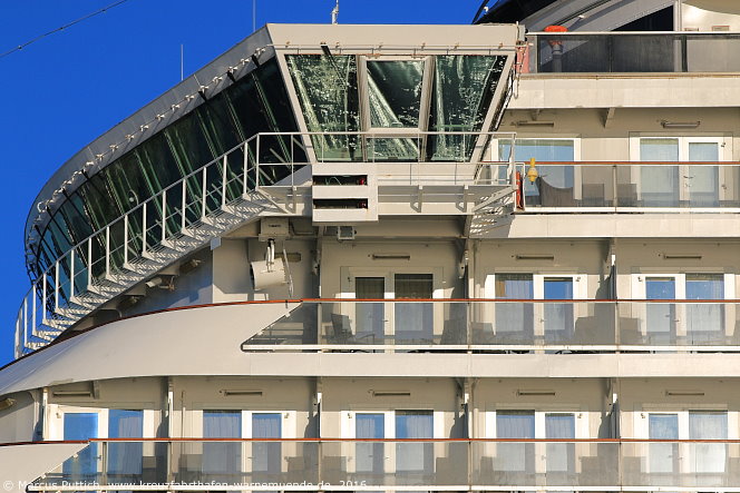 Das Kreuzfahrtschiff ZUIDERDAM am 11. Juni 2016 im Kreuzfahrthafen Warnem&uuml;nde in der Hansestadt Rostock.
