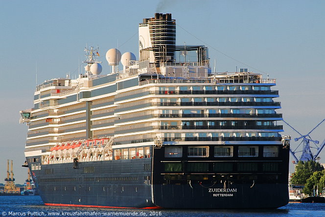 Das Kreuzfahrtschiff ZUIDERDAM am 11. Juni 2016 im Kreuzfahrthafen Warnem&uuml;nde in der Hansestadt Rostock.